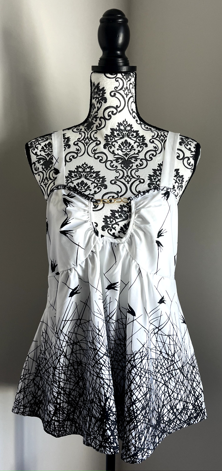 DressFo – Black & White Tank Top – US Size 8