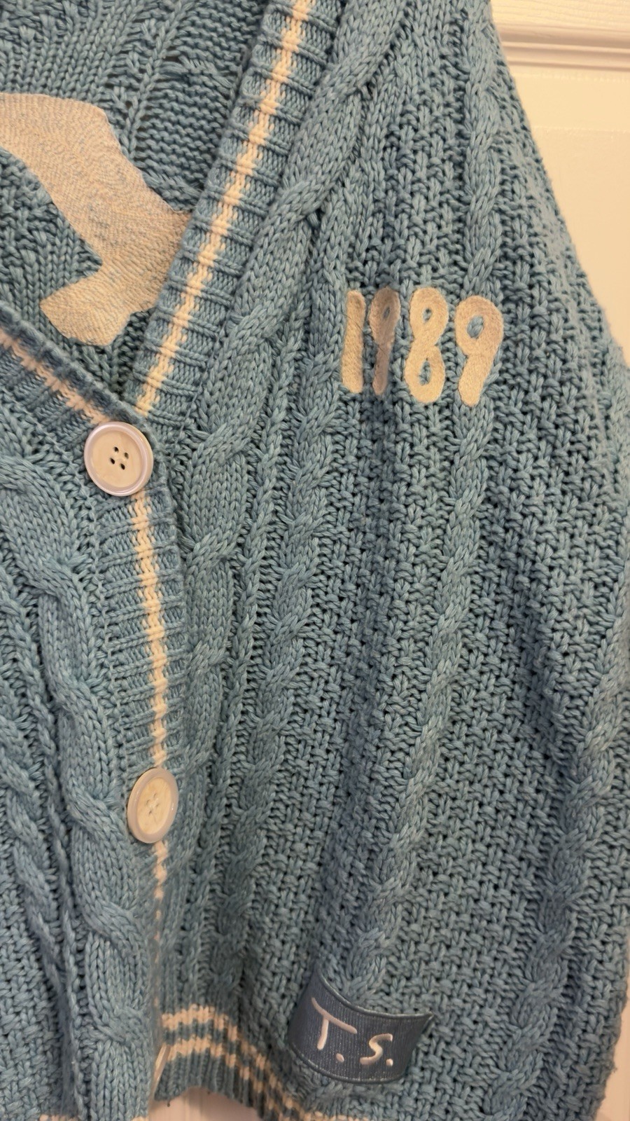 Taylor Swift 1989 Taylor’s Version Cable-Knit Cardigan Embroidered Birds M/L