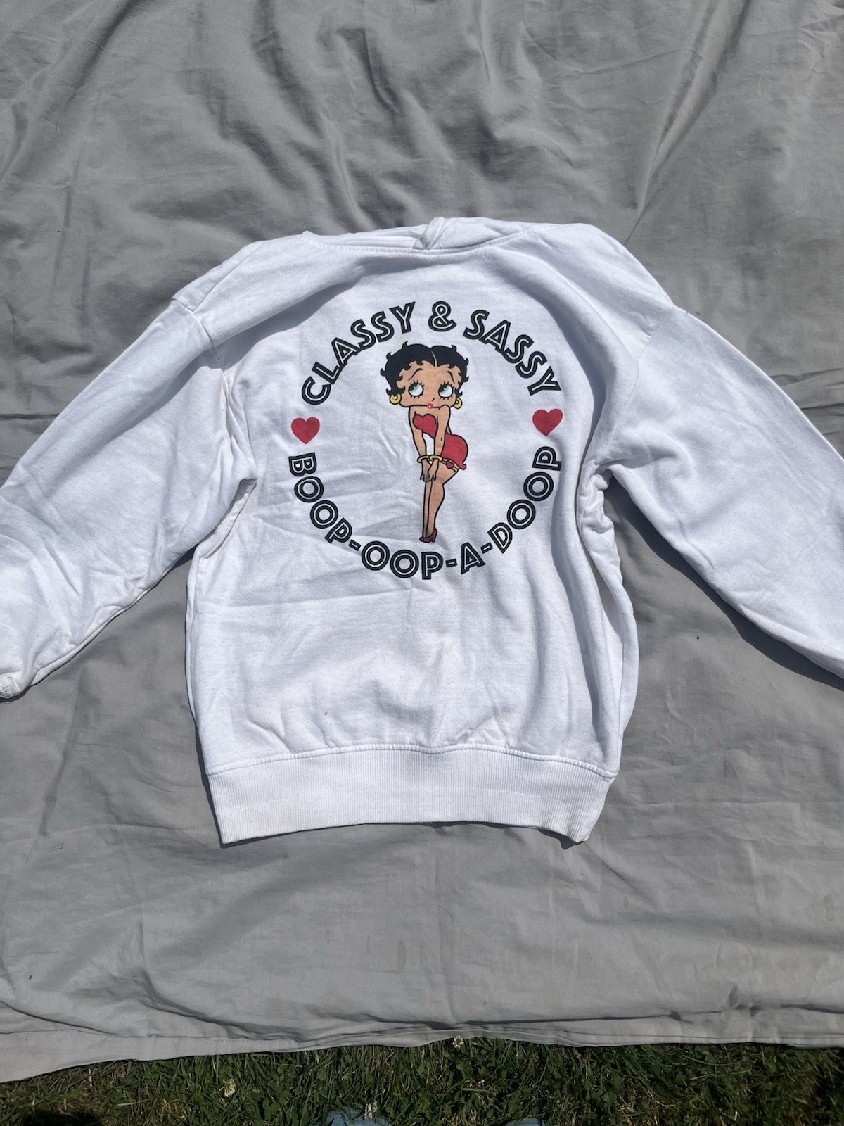 Betty Boop White Classy & Sassy Graphic Logo Crewneck Pullover Sweatshirt S