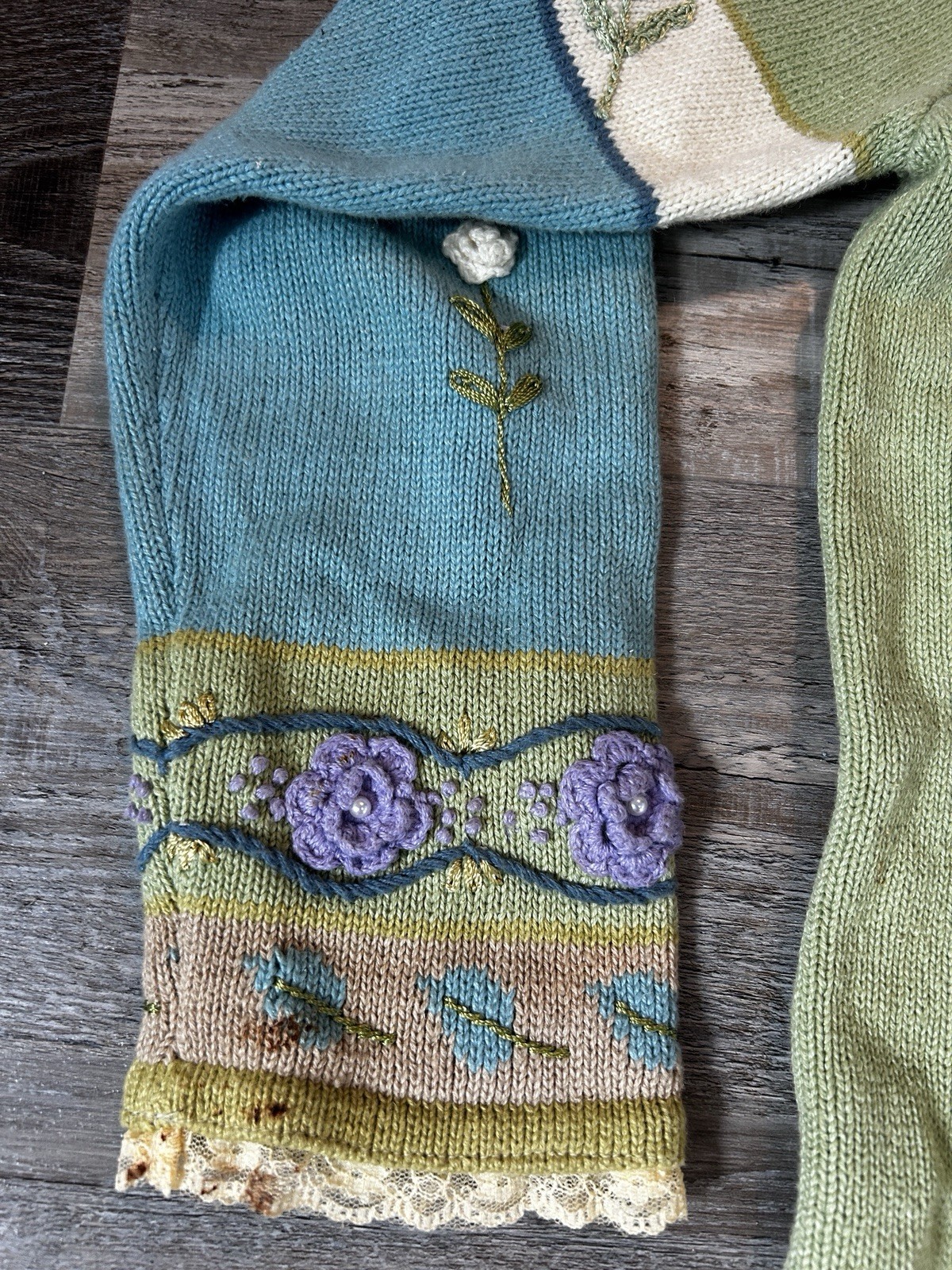Green/Blue Floral Embroidered Button Front Collared Knit Cardigan Pockets