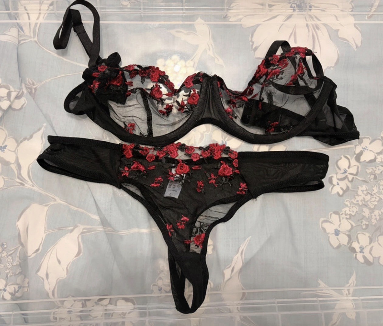 Floral Embroidered Lingerie thong set.Push up Bra Size Large.Waist -28.35-35.43”