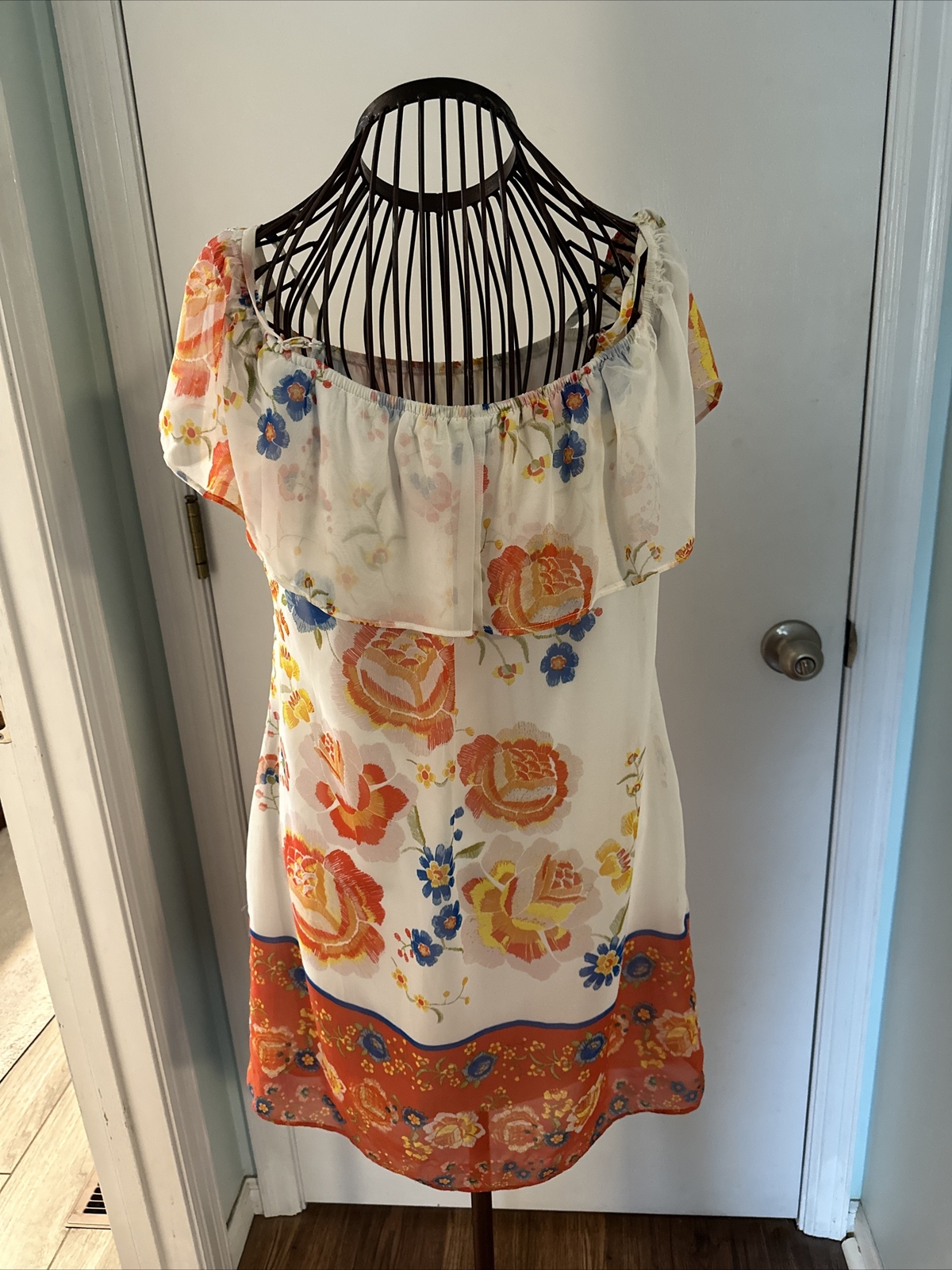 a buyer M floral summer dress white orange blue