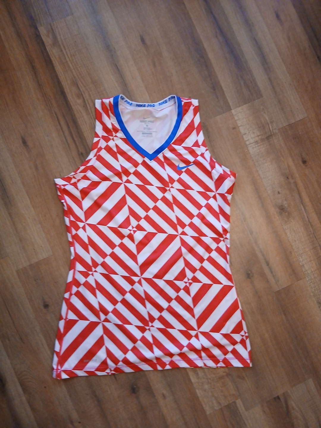 Nike Pro Fitted Tank Top Womens L Red White Geometric Stripe Athletic