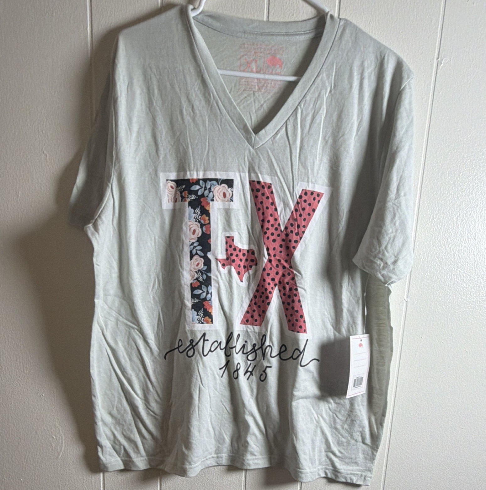 Kentucky Women’s Gray V-Neck Graphic Print Lightweight Cotton Jersey Tee L