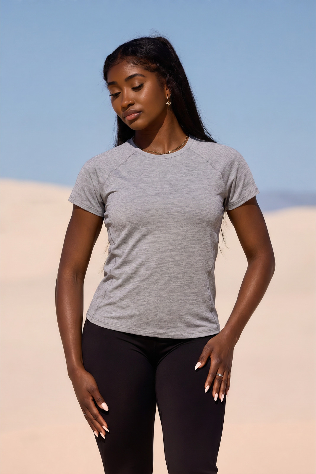 NWT Feetures Women’s Gray Meant to Move Lightweight Athletic Short Sleeve Tee M