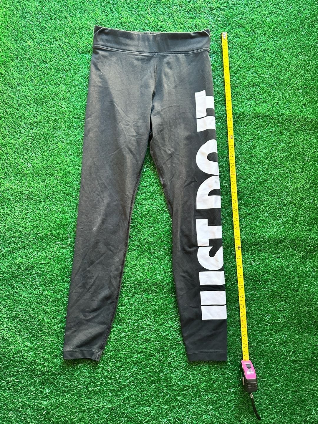Nike Sportswear Essential High-Waisted “Just Do It” Leggings