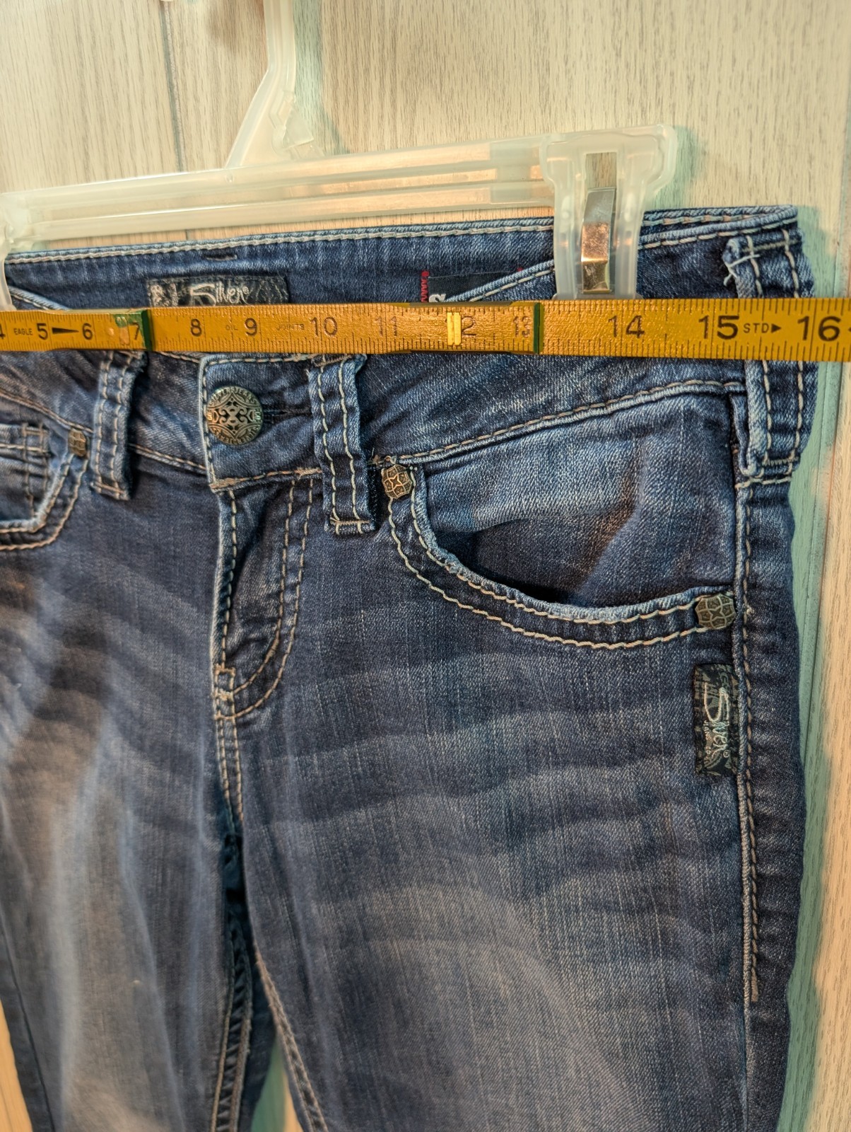 Silver Jeans Women’s Size 29/31 Suki Slim Bootcut Dark Blue Super Stretch Denim