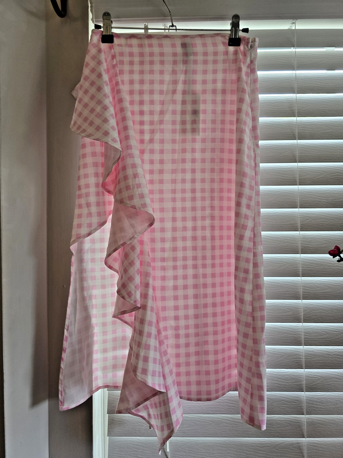 NWT Sokie Collective Womens Side Zip Ruffled Gingham Midi Skirt Pink White Sz S
