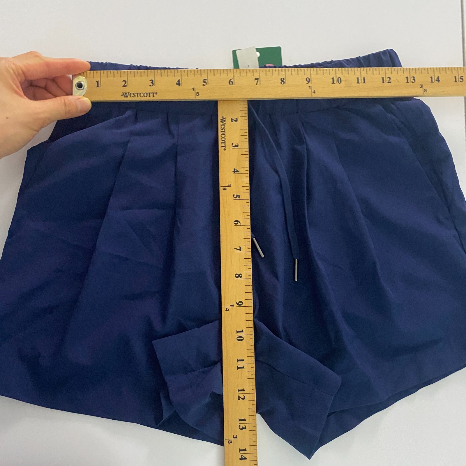 Halara Mid Rise Elastic Waistband Drawstring Ruched Pocket Casual Shorts 3″ XS