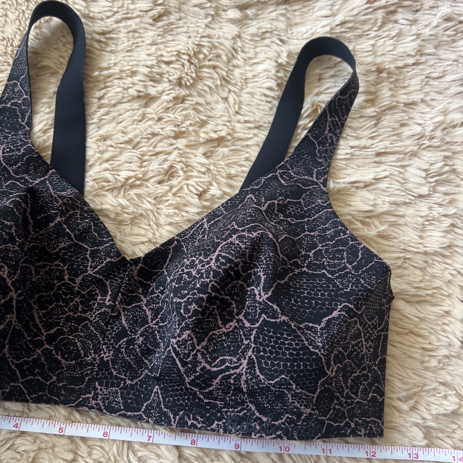 Lululemon Black & Pink Floral Sports Bra With Hook Closure Women’s Size 34C
