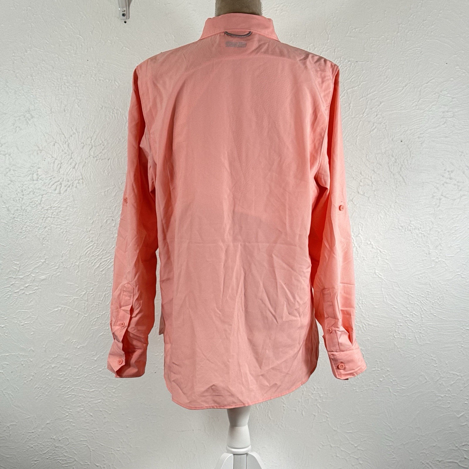 World Wide Sportsman Womens L Fishing Shirt Vented Caped Button Up Lined Peach