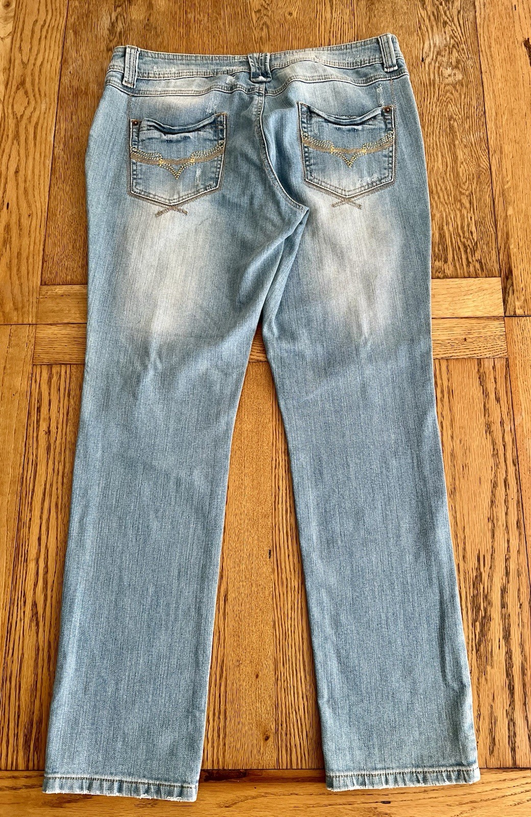 Cherokee Women’s Straight Leg Distressed Jeans Size 16 Inside Leg 31 Inches