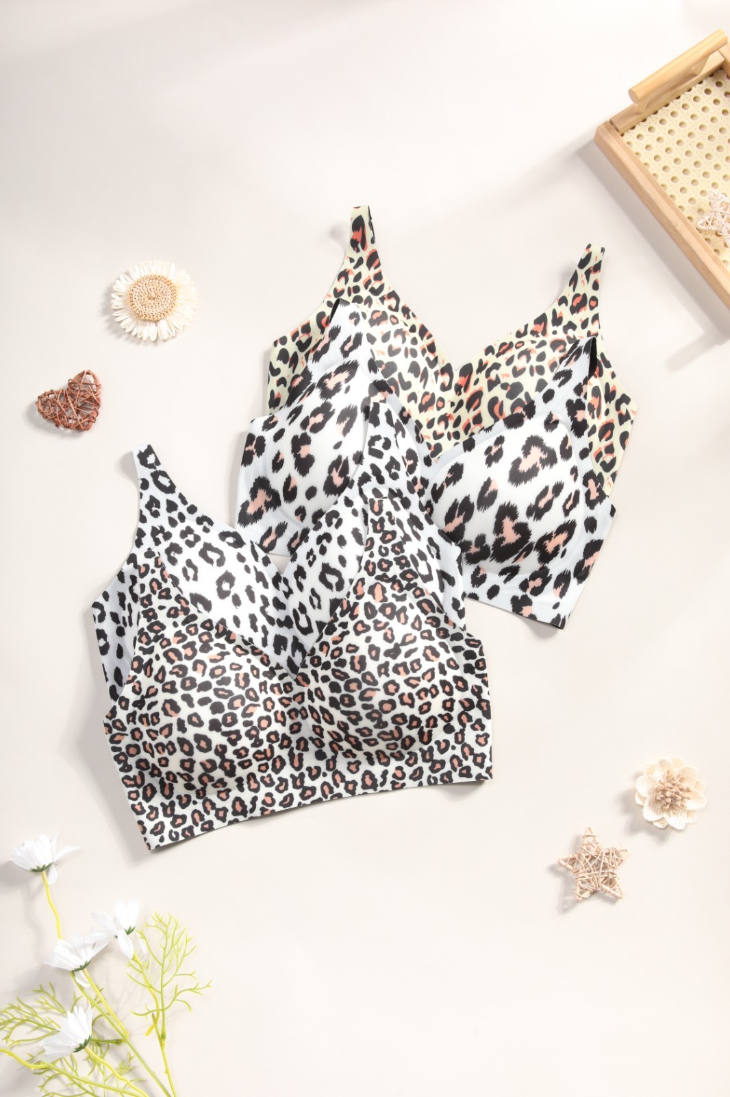 Women Leopard Print Wireless Deep V Push Up Full Coverage Comfort Bra