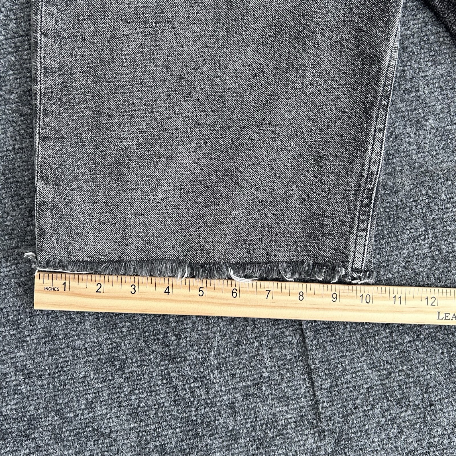 Rag & Bone Shorts Womens 34* Black Denim Rosa Mid-Rise Walking Cut Off Jorts USA