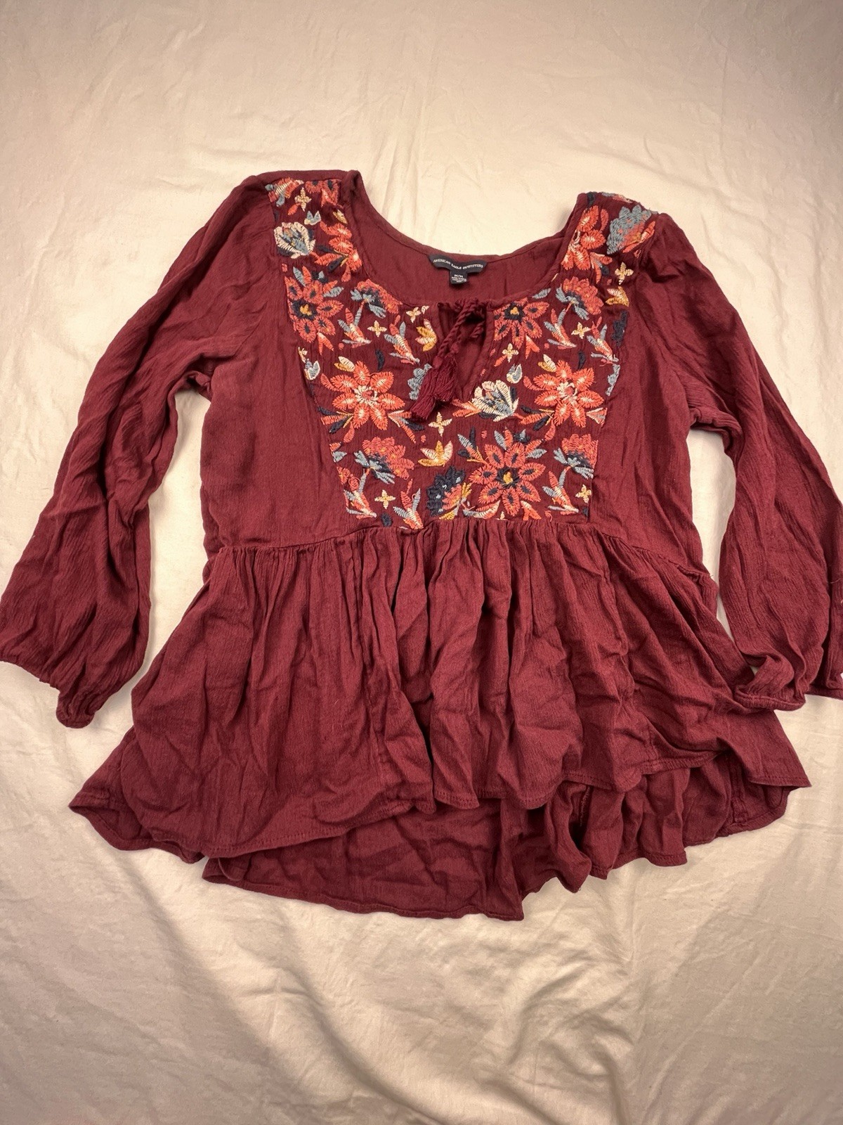 AMERICAN EAGLE OUTFITTERS Burgundy Embroidered Tie Blouse Size M Flowy
