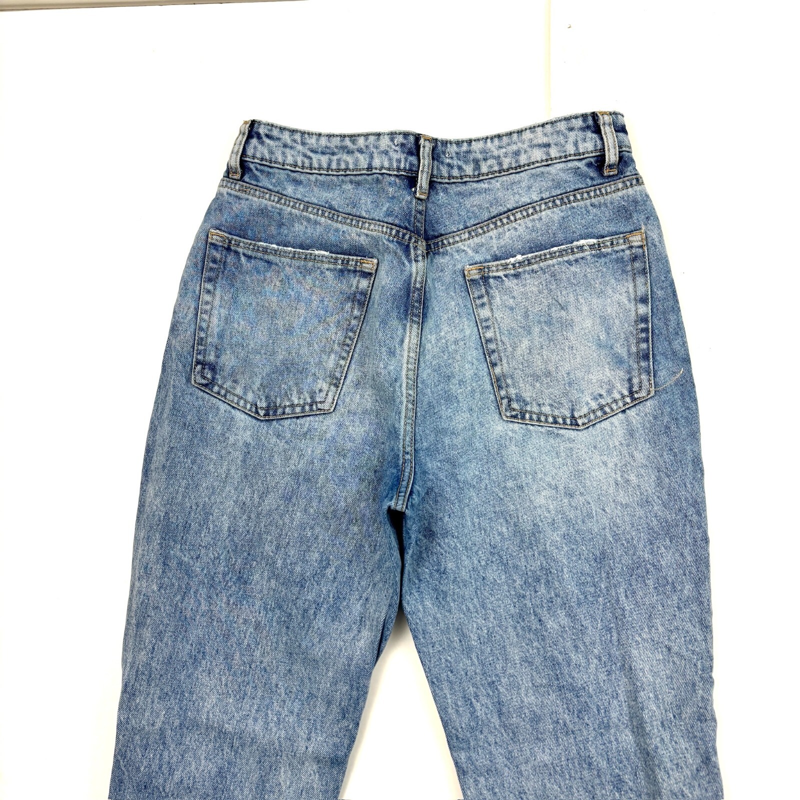 LF Lovers And Friends Button Fly Reece Slim Straight Women’s size 27 Blue Jeans