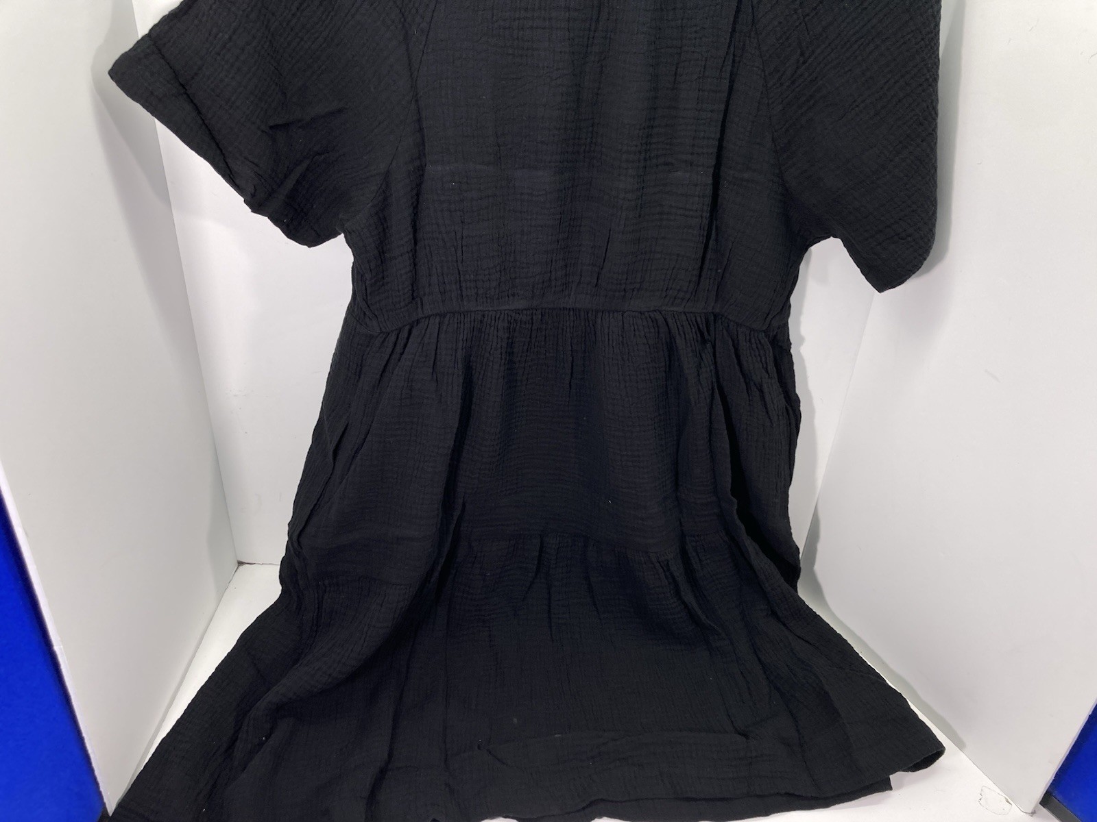 Gap Gauze Tiered Dress Women Size Small Black Short Sleeve Pockets Crinkled NWT