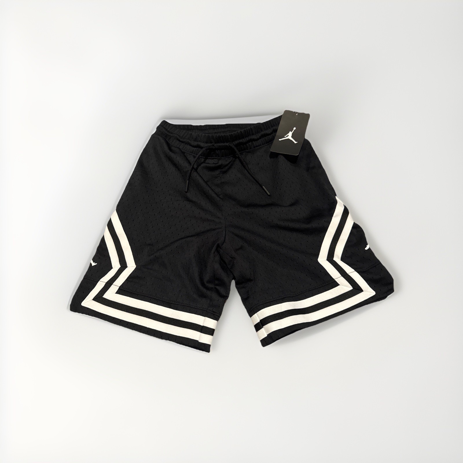 Boy’s Jordan Shorts Size Medium. Jumpman Nike New With Tages