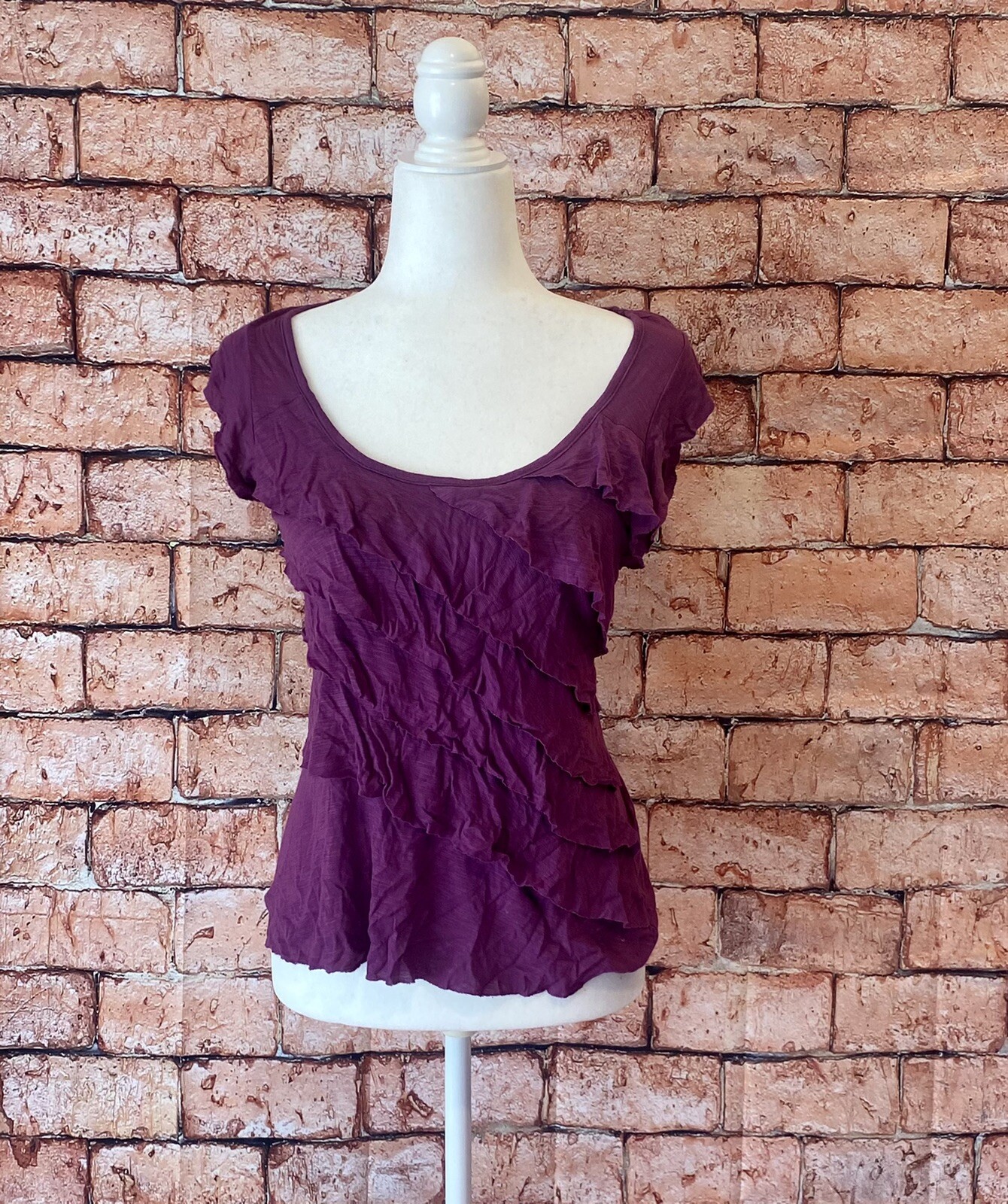 IZ Buyer Magenta XS Top