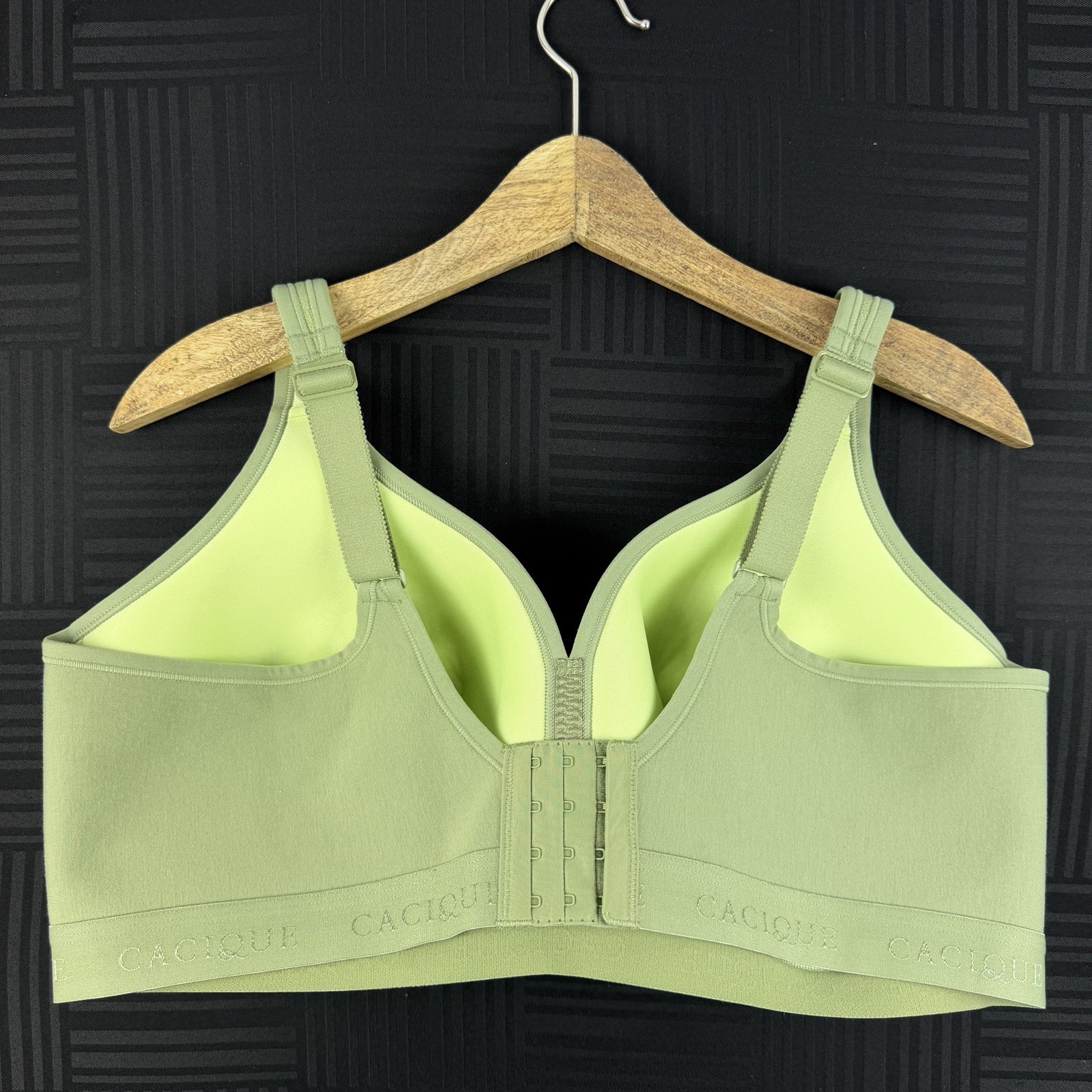 Cacique Womens 44DD Green Lightly Lined No Wire Free Full Coverage T-Shirt Bra