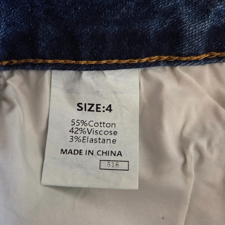Women’s Blue Med Wash Mid Rise Barrel Denim Jeans Pockets Size 4 NWOT