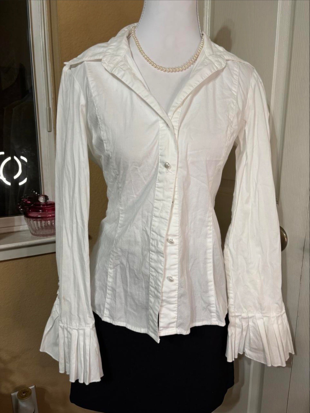 OXMO vintage style pearl button blouse SIZE SMALL with ruffle sleeves
