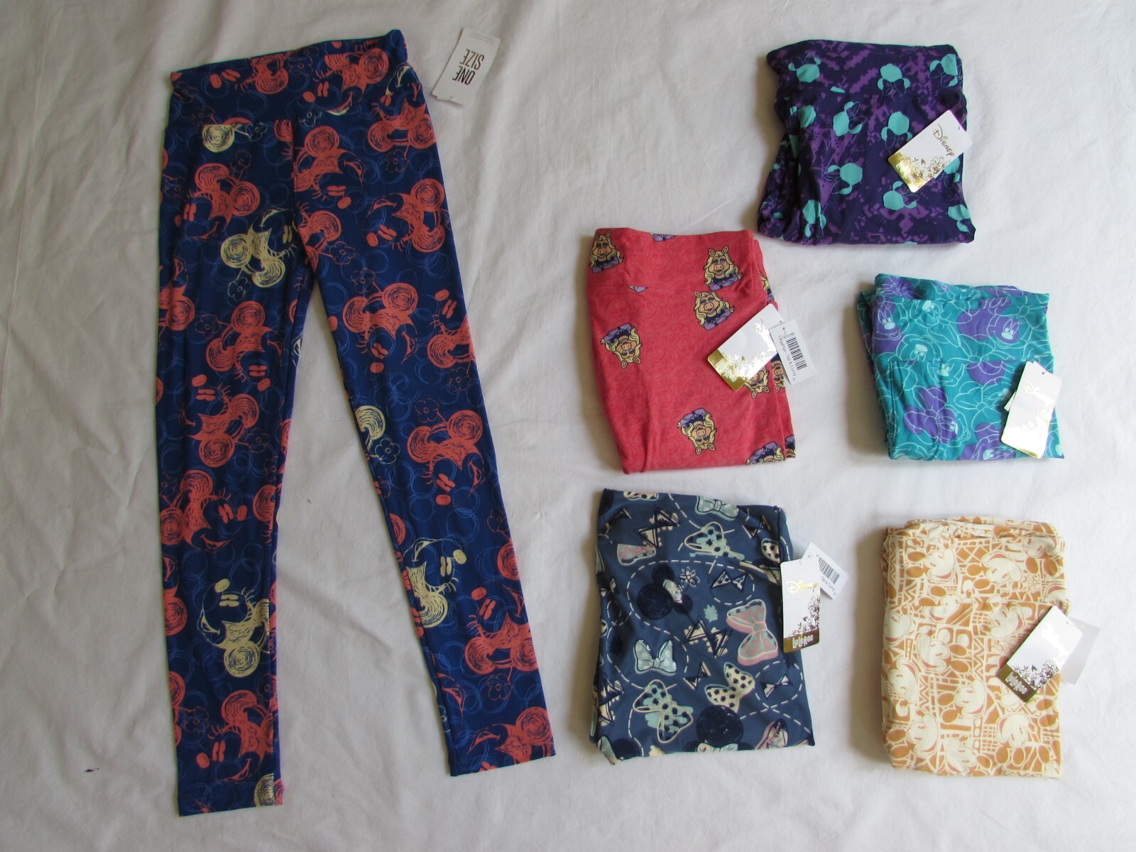 Woman LULAROE Disney Casual Leggings Adult Ankle Length Stretch Different Sizes
