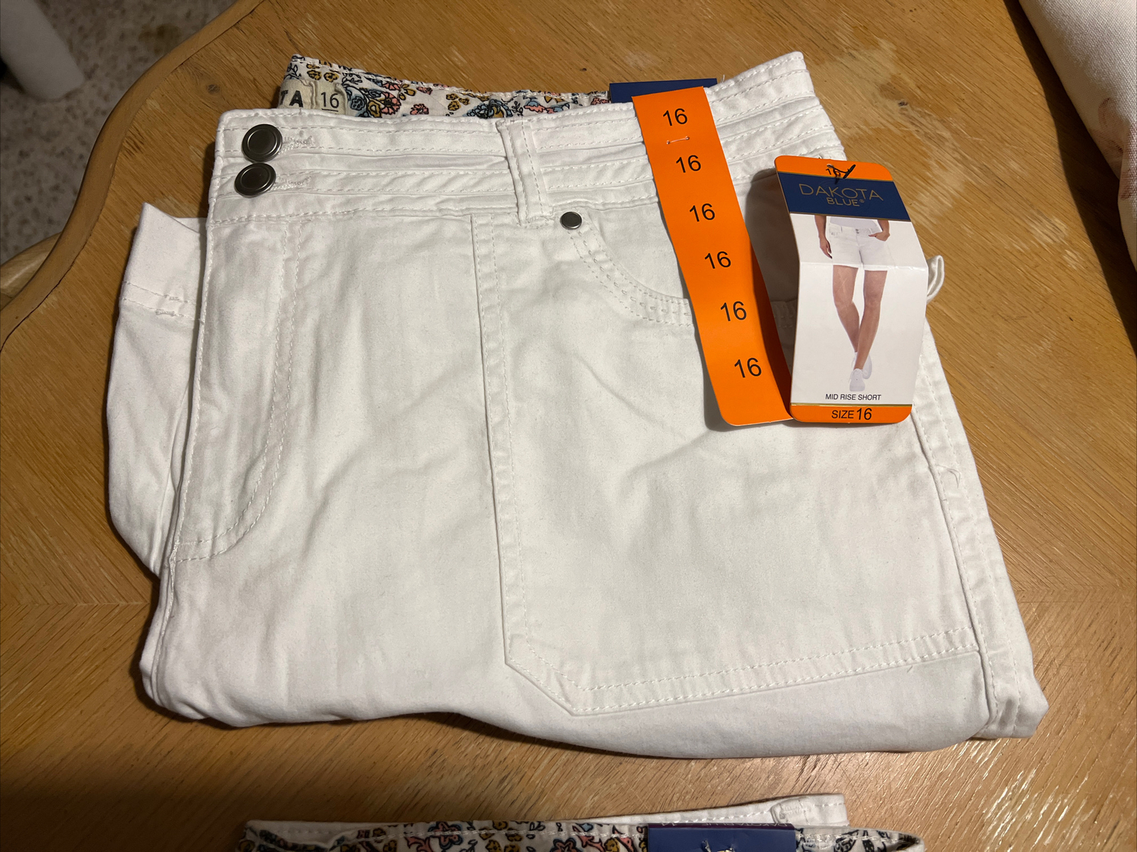 Women’s Soft Stretch Casual Fit Mid Rise Shorts Colors & Sizes CHOICEs dakota