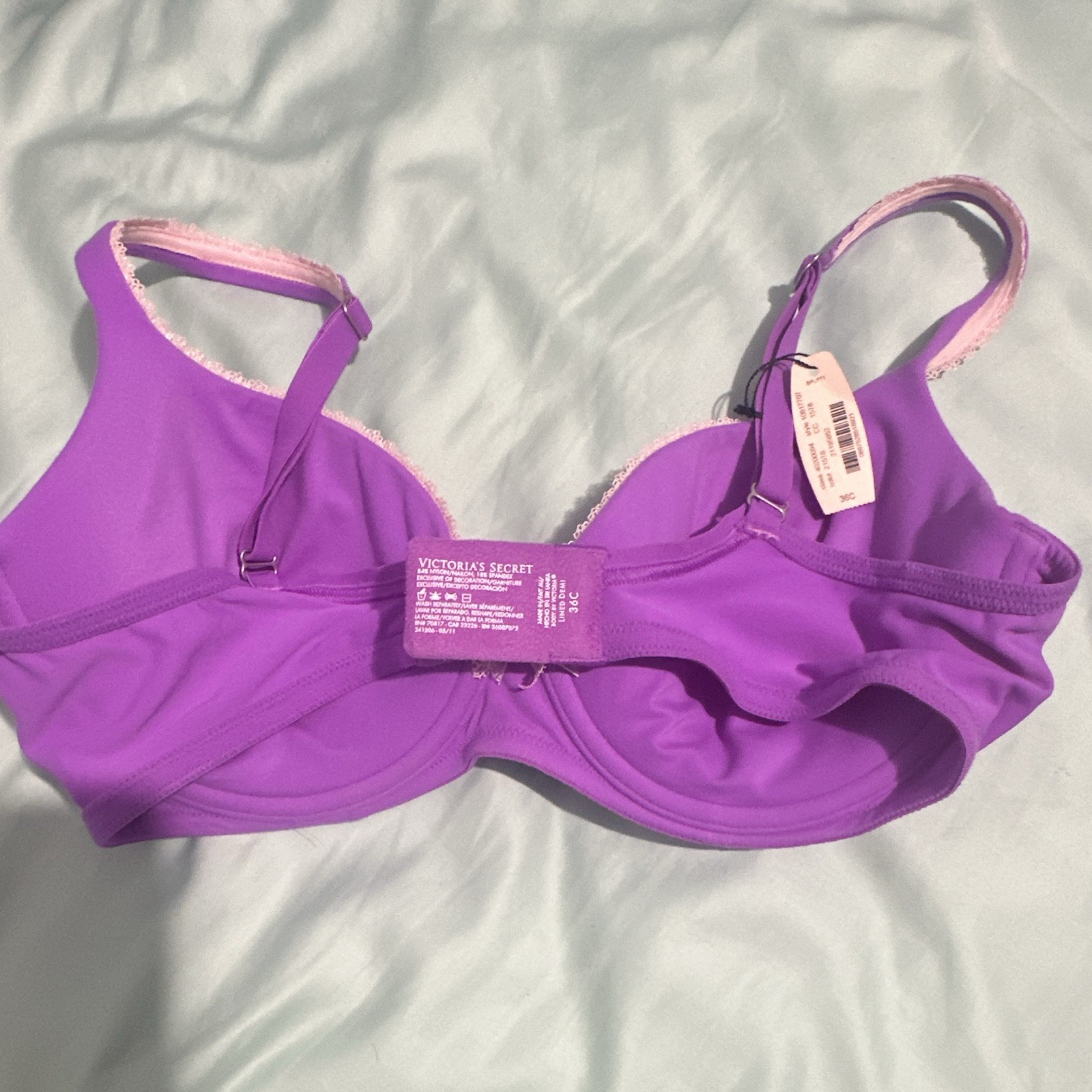 Victoria’s Secret Body by Victoria 36C Purple Pink Lace Lined Underwire Bra