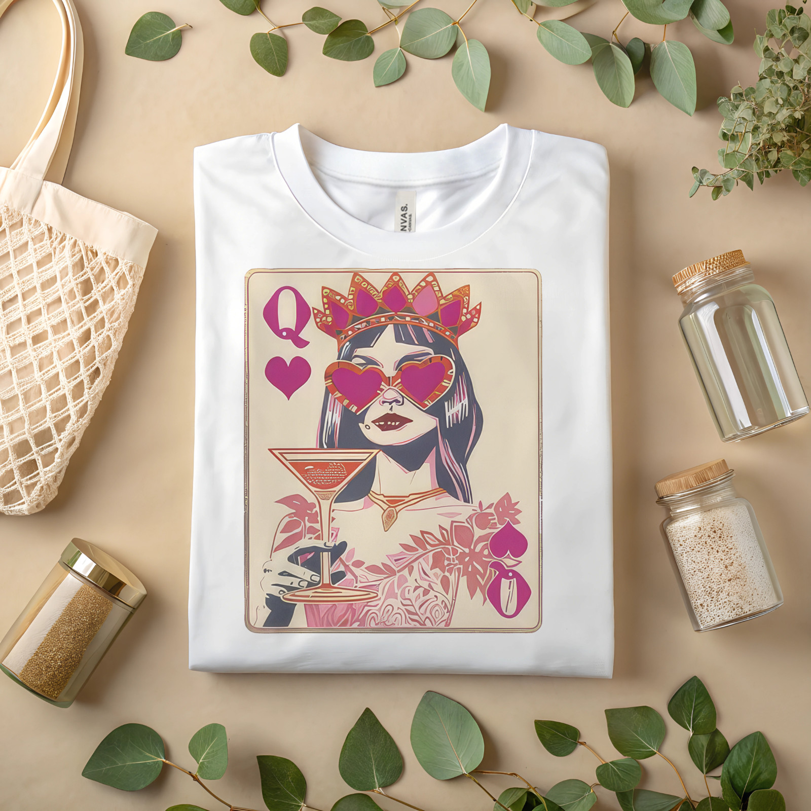 Queen of Hearts Cocktail Shirt – Retro Playing Card Graphic Tee for Women A433