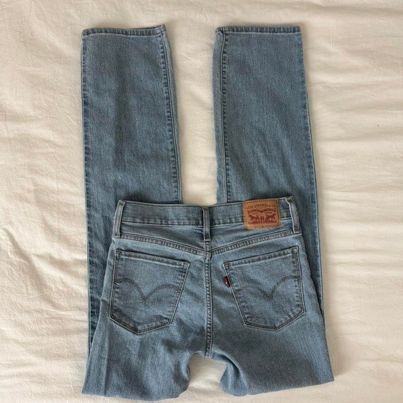 Levi’s 314 shaping straight blue jeans