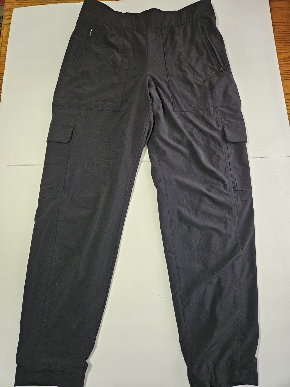 Athleta Chelsea Cargo Lined Pants Size 8 Womens Zipper/Cargo Side Pockets Casual