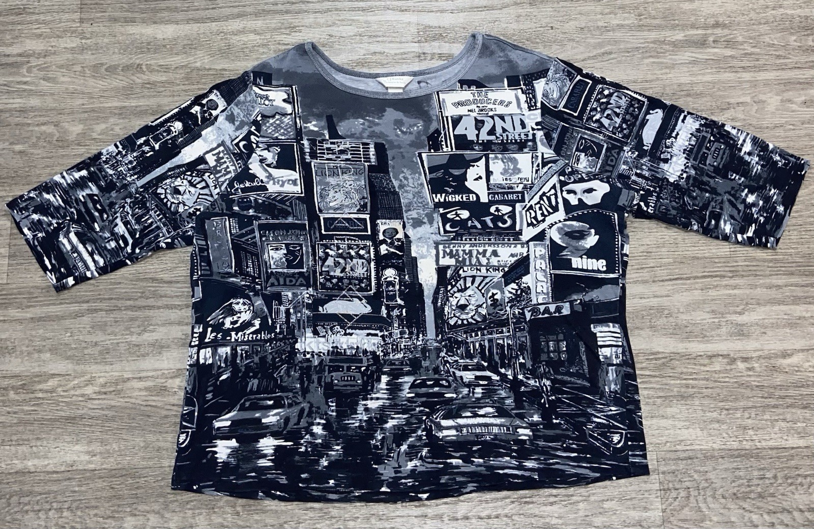 Cj Banks Times Square NYC Broadway Woman’s Top Y2K Black White 2xL Noir