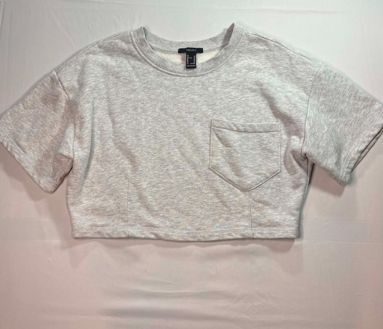Forever 21 Heather Gray Cropped Sweatshirt Short Sleeve Pocket Boxy Lounge Top M