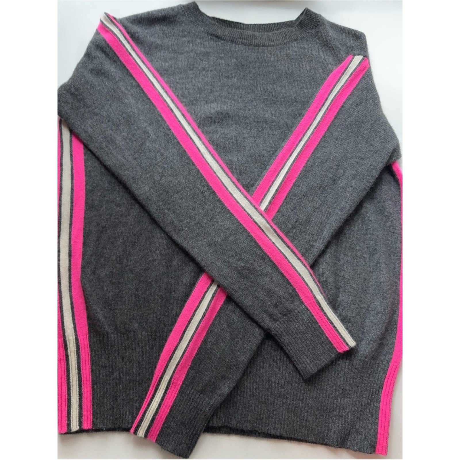 🩶💗🏁 Aqua • 100% Cashmere • Heather Charcoal • Neon Pink Racing Stripe • XS