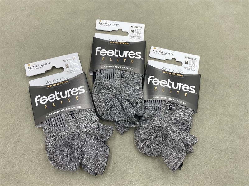 3 Pairs Feetures Elite Ultra Light No Show Tab Gray Size M