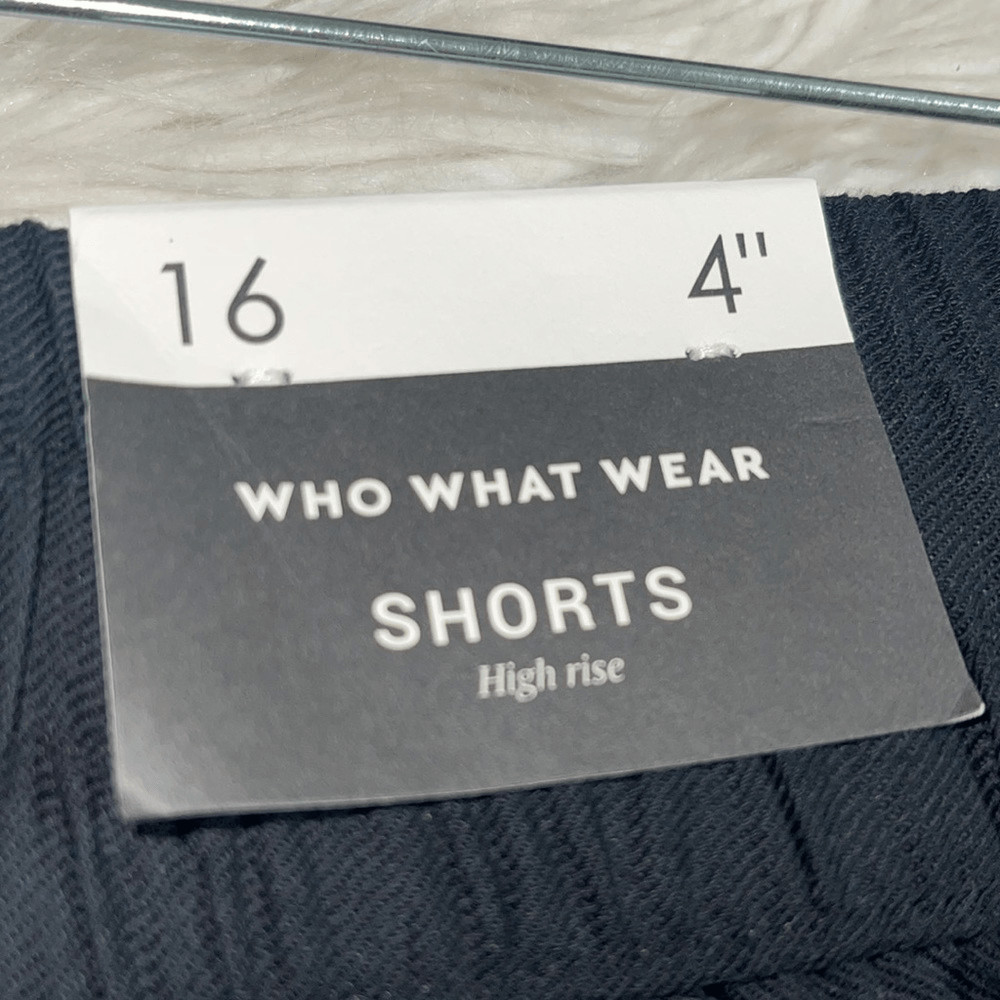 Who what wear Shorts Womens Size 16 high rise ruffle 4 Inches Inseam Black NWT