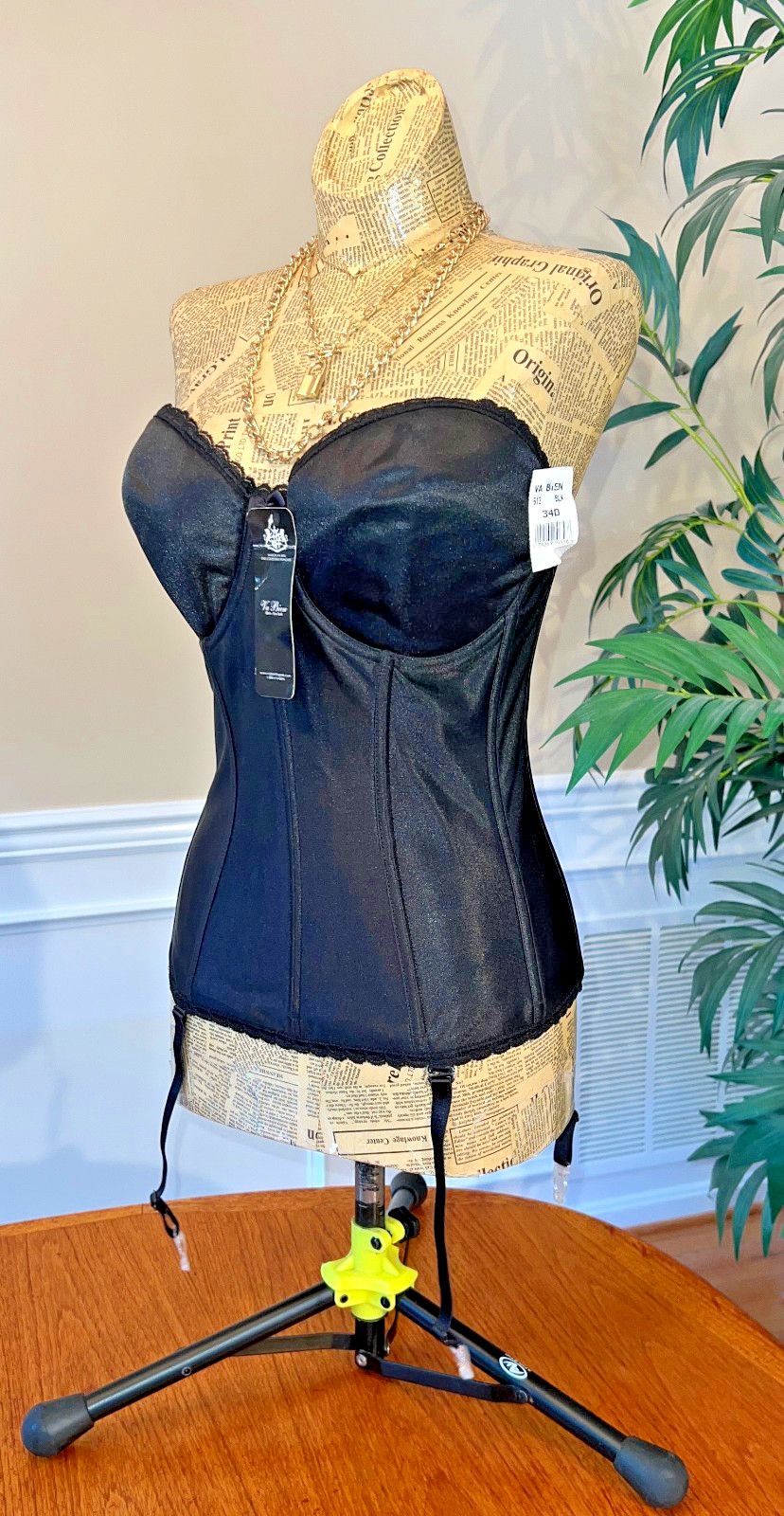 Maison Va Bien Fine Corseterie, Smooth Satin Hourglass Bustier W/Garters, Sz 34D