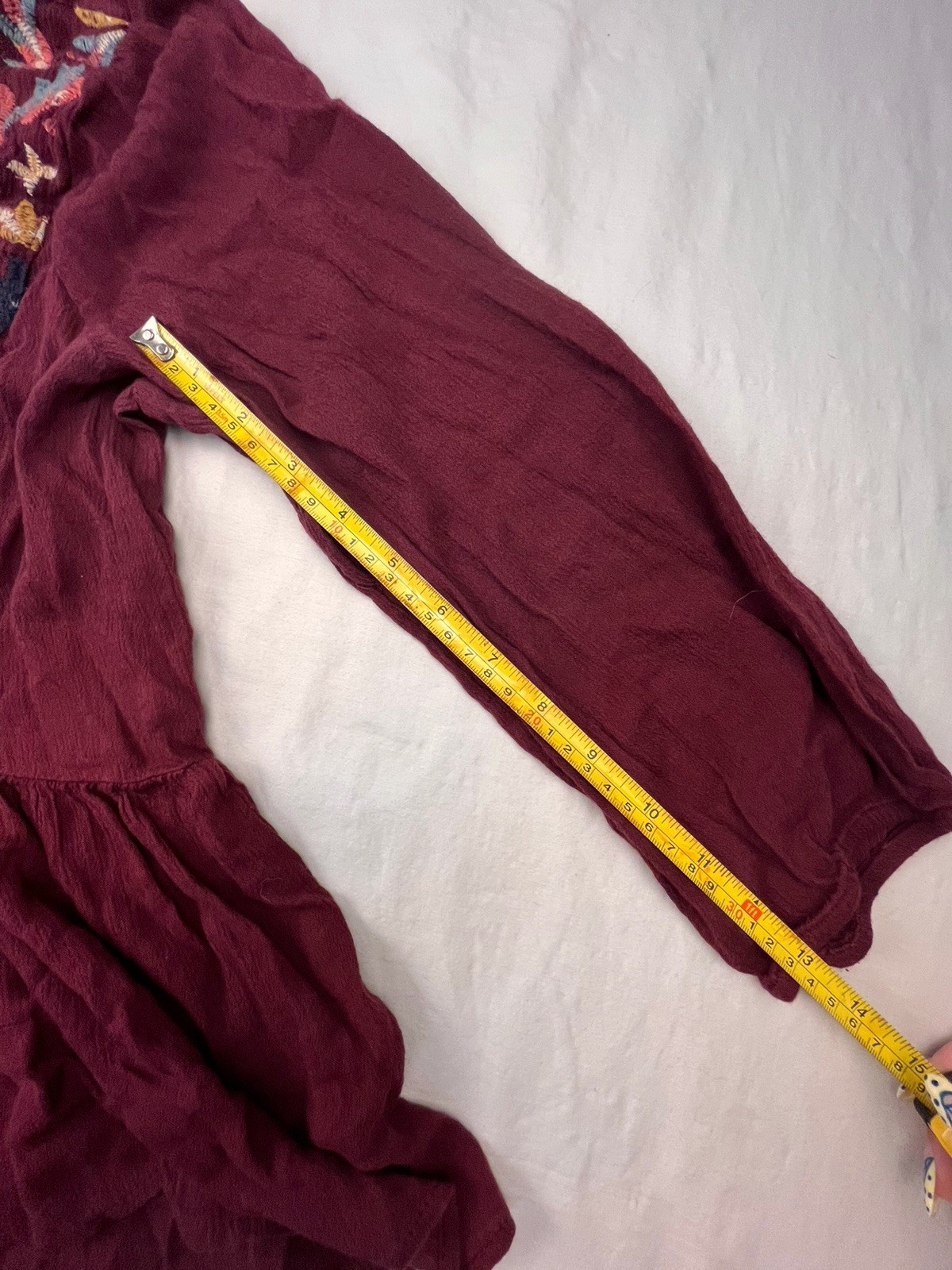 AMERICAN EAGLE OUTFITTERS Burgundy Embroidered Tie Blouse Size M Flowy