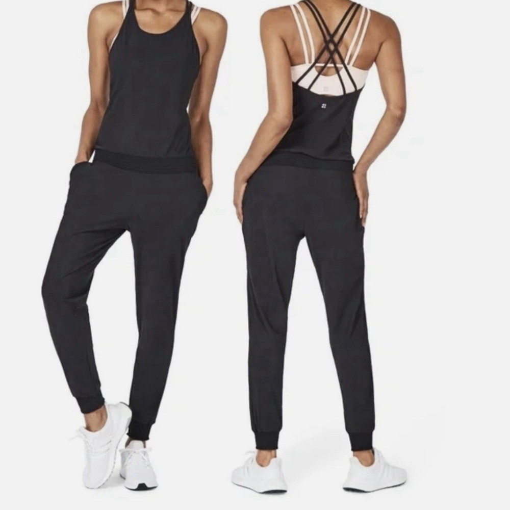 SWEATY BETTY BLACK EXPLORER JUMPSUIT/ROMPER YOGA WORKOUT W/ STRAPPY BACK