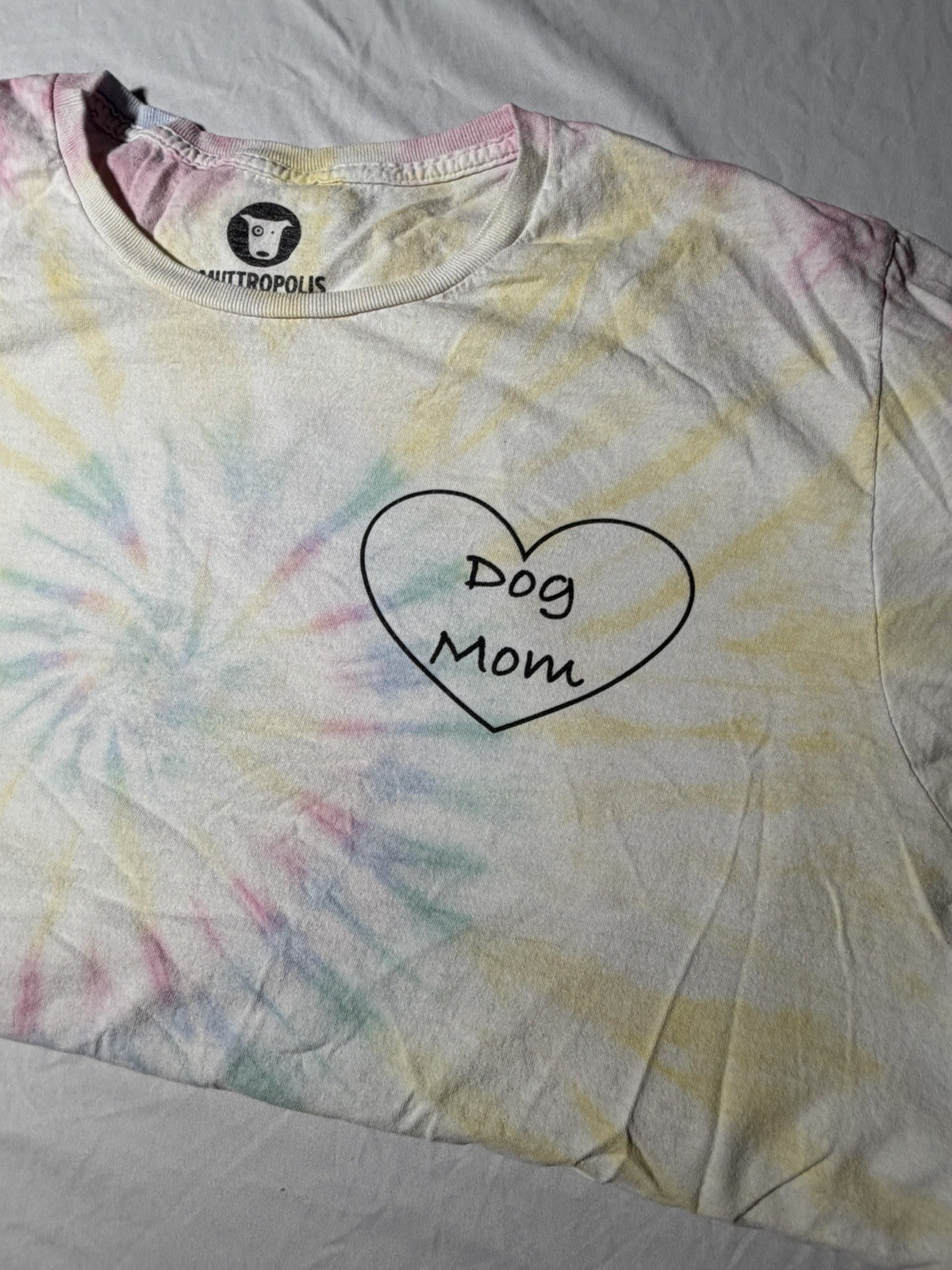 Dog Mom Muttropolis Graphic Women’s Tie-Dye Cotton Crew Neck T-Shirt L