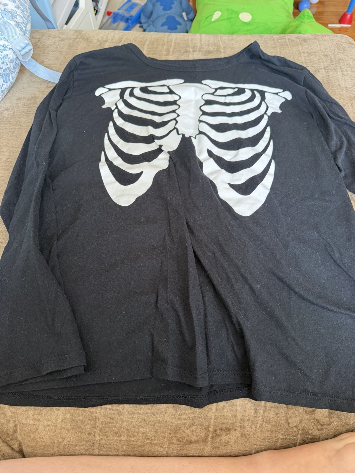 Black Long Sleeve Skeleton Ribcage Graphic Long Sleeve Size XL