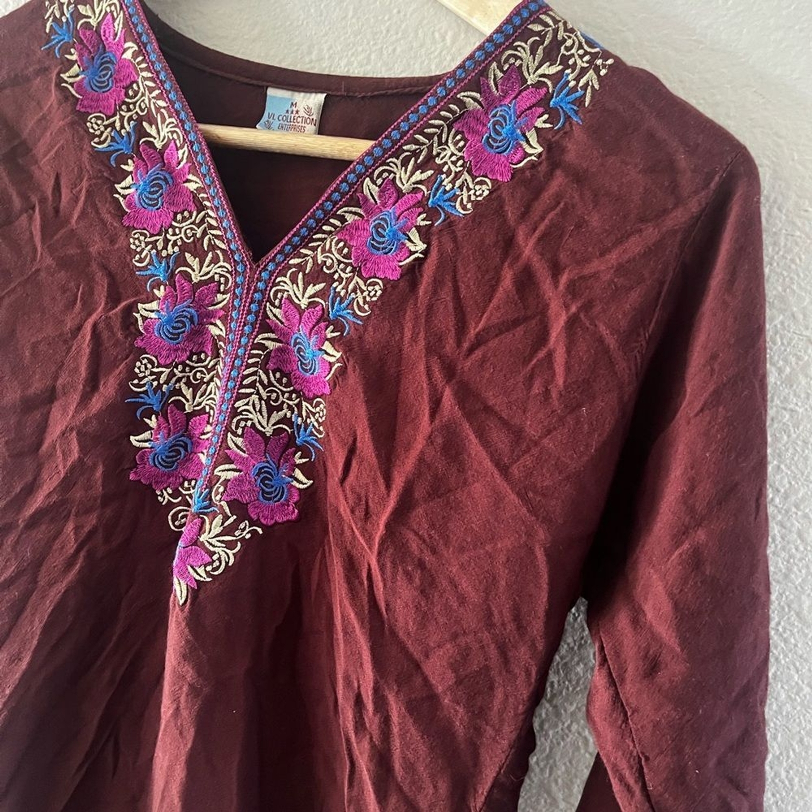 VL Collection SZ Medium Pakistan Embroidered Tunic Caftan Burgundy w/flowers