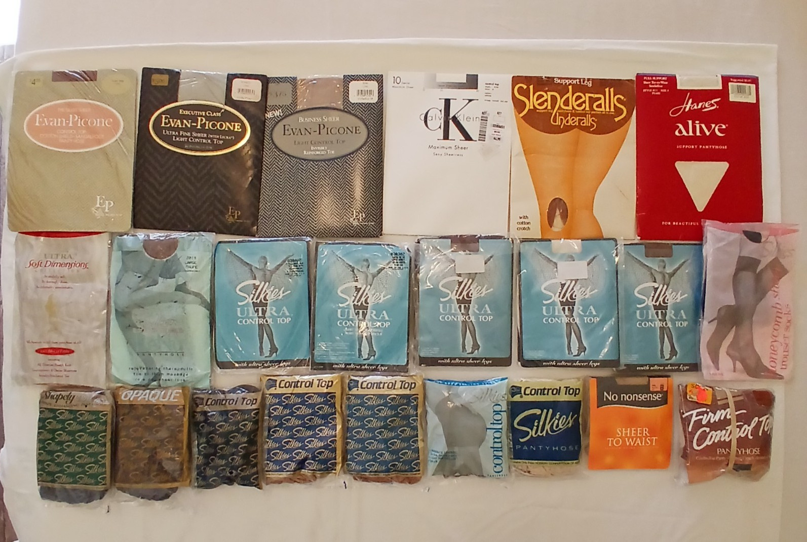 Pantyhose Lot Of 23 Mixed Brands Colors Sizes Women’s Stockings Hosiery Hose NIP