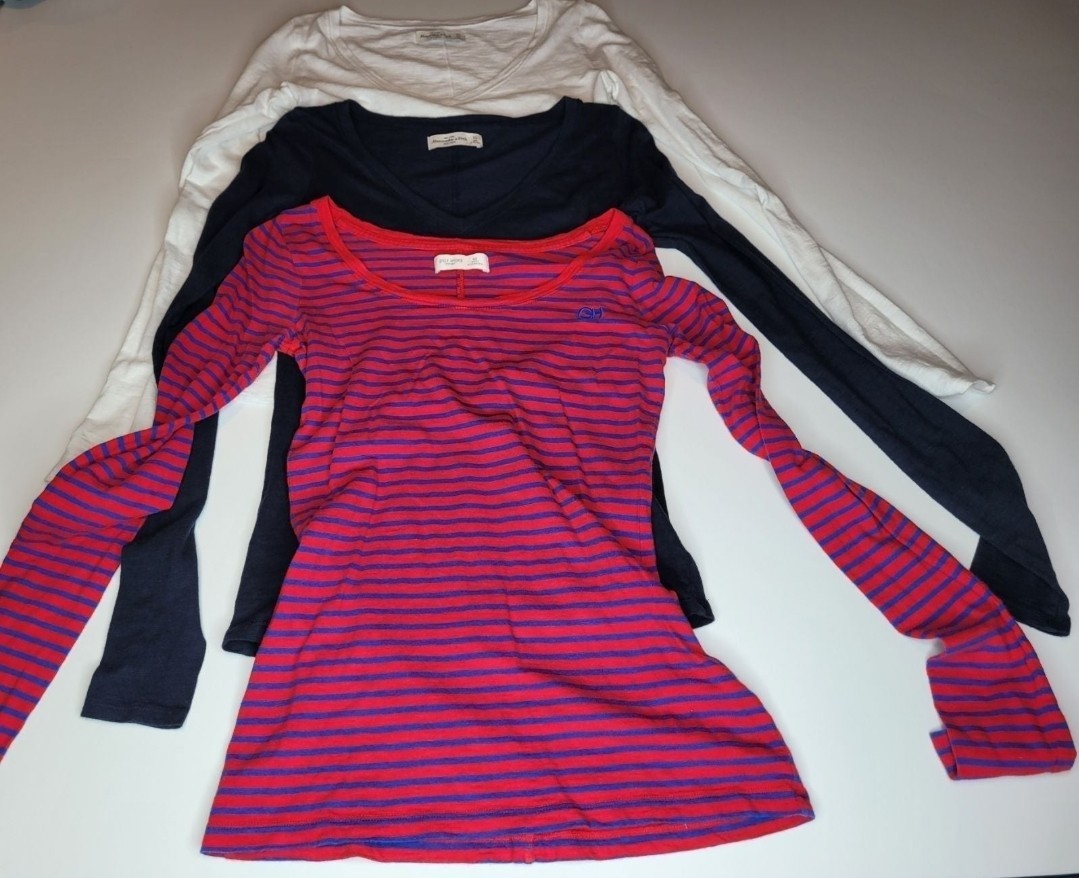 Lot 3 XS Long Sleeve Blouses Abercrombie & Gilly Hicks