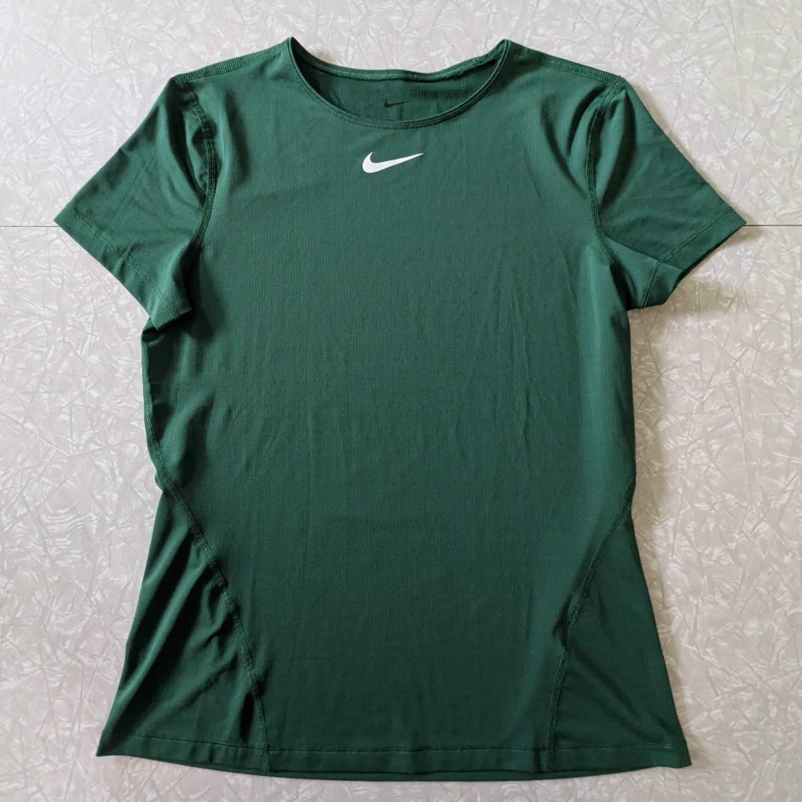 Nike Dri-FIT Womens Training T-Shirt Forest Green Short Sleeve Crew Neck Medium