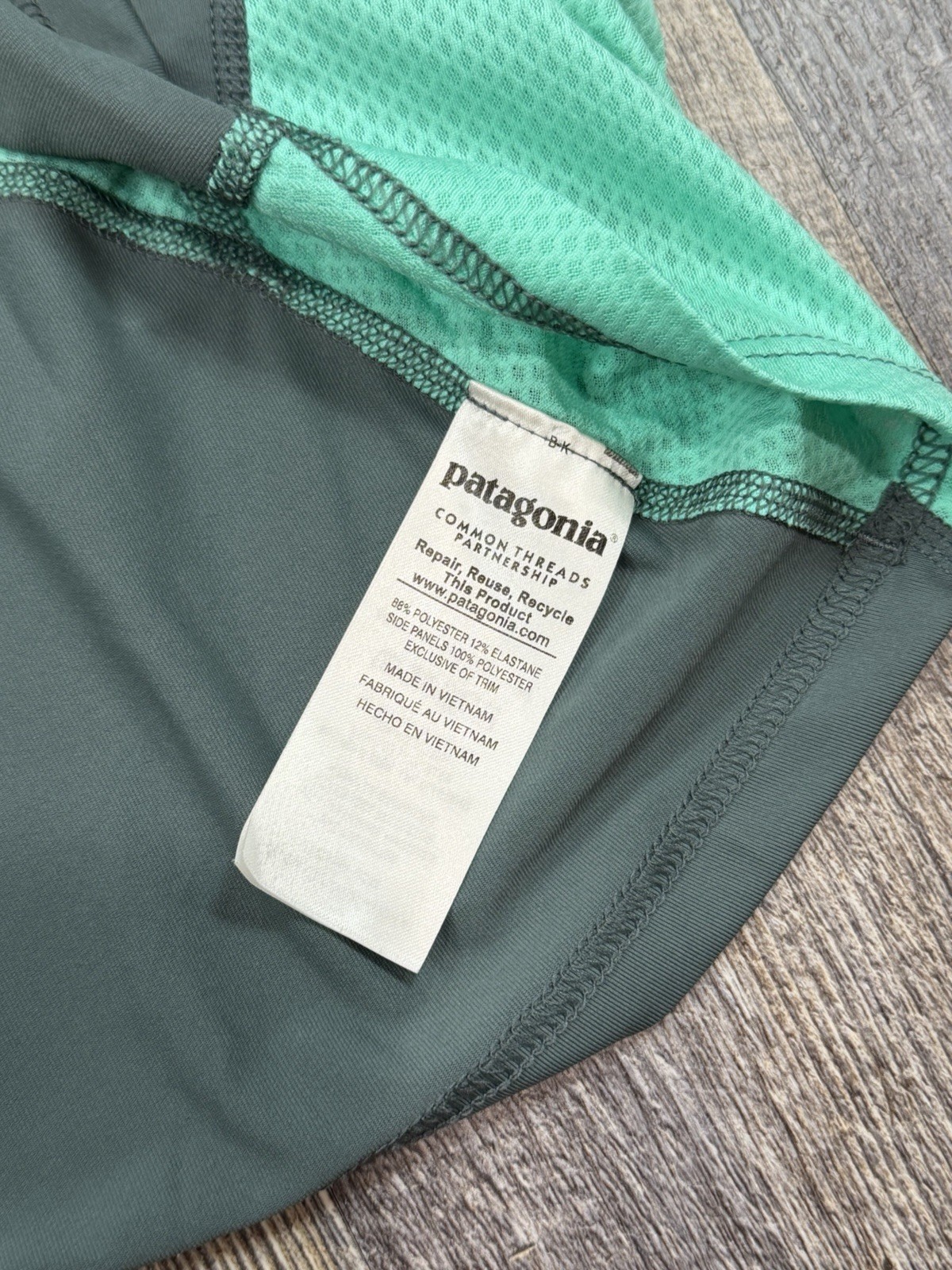 Patagonia Womens Gray All Weather 1/2 Zip Pullover Base Layer Small Running Top
