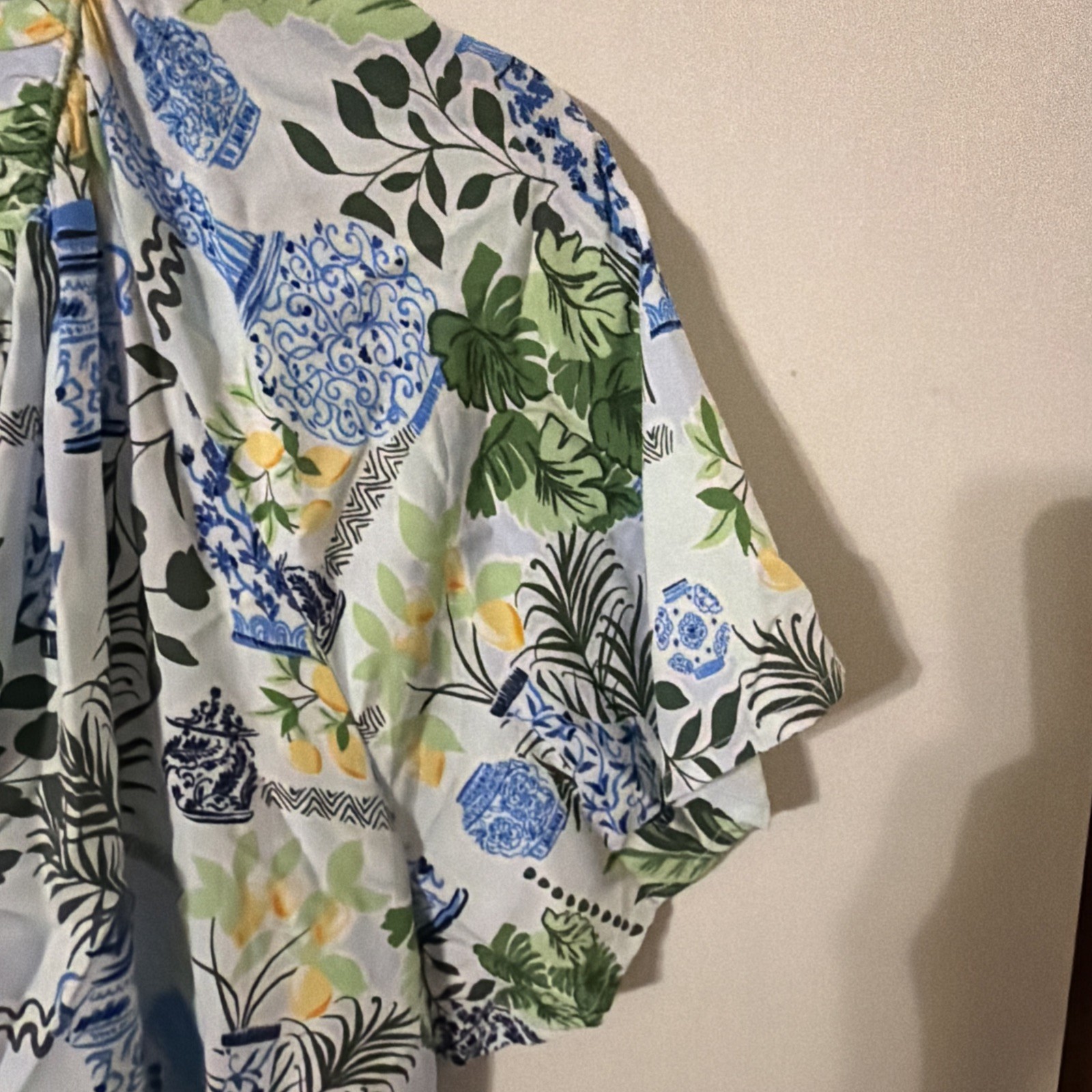 Crown & Ivy Blue White Ginger Jar Lemon Print Ruffle Cotton Blouse Size PS