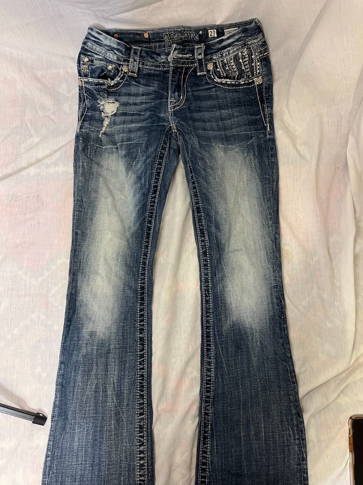 Miss Me Womens Size 27 (29.5 in Waist) Blue Stretch Fleur de Lis Bootcut Jeans