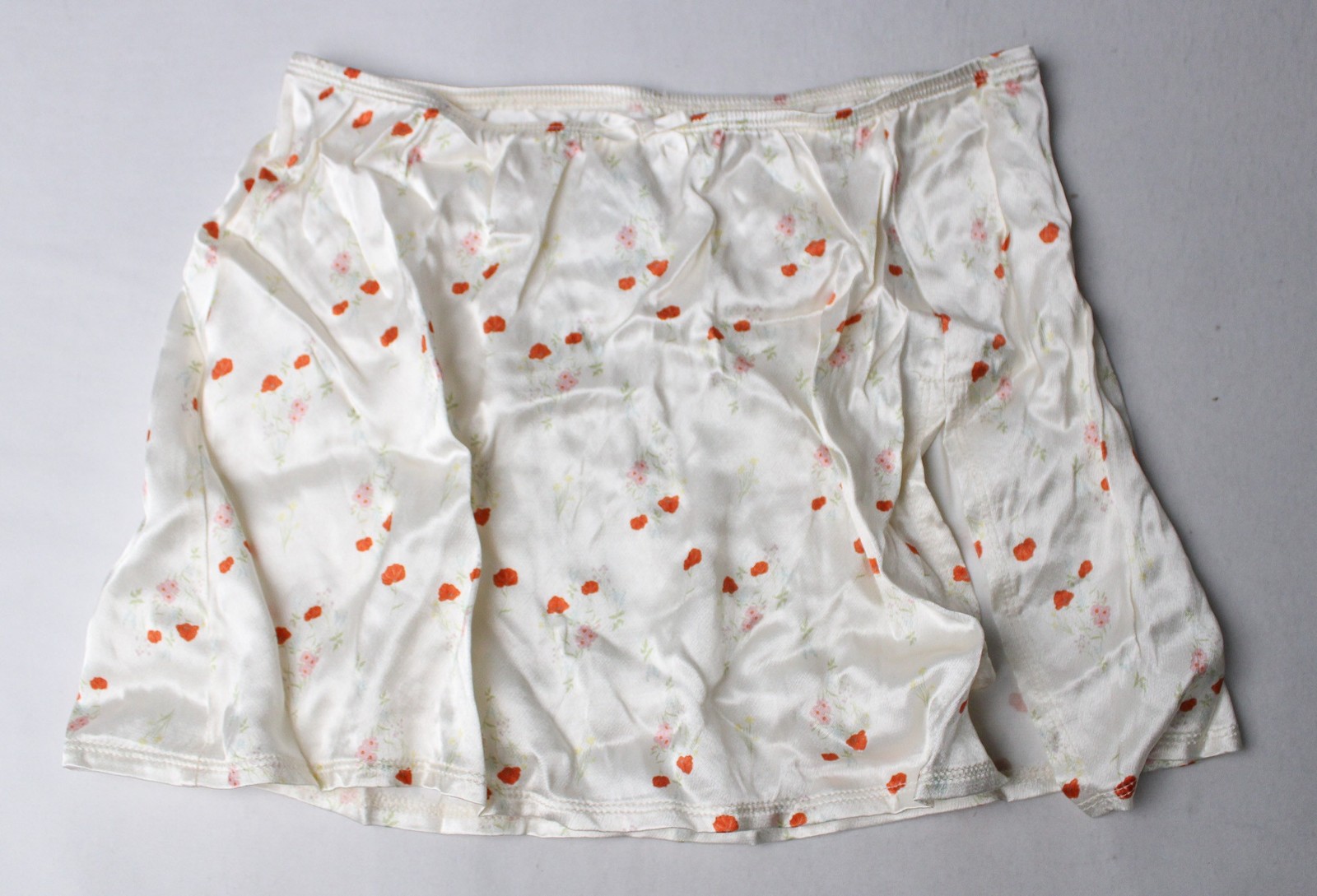 Dippin Daisys Women’s Printed Charmed Slit Mini Skirt EJ3 Rosewater Small